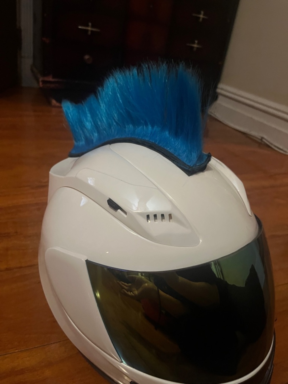 White Motorcycle Helmet w/ Blue Mohawk | 1Storm DOT | Costume / Cosplay - Picture 6 of 8